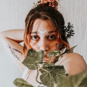 Meet your Posher, Anna grace